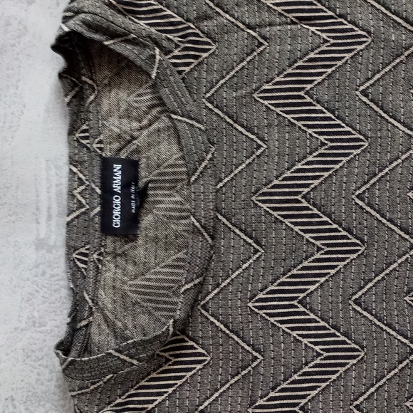 GIORGIO ARMANI MADE IN ITALY ZIG ZAG PATTERN T-SHIRT UNISEX - Picture 4 of 6